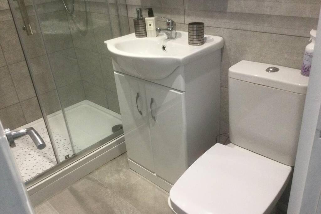 Апартаменты Leafy Lytham Lovely Ground Floor 1 Bedroom With Private Garden In Lytham Dog Friendly