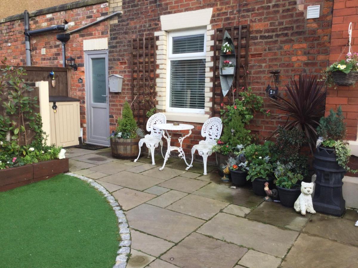 Leafy Lytham Lovely Ground Floor 1 Bedroom With Private Garden In Lytham Dog Friendly * Литам-Сент-Эннс